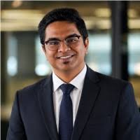 Dr. Suman De